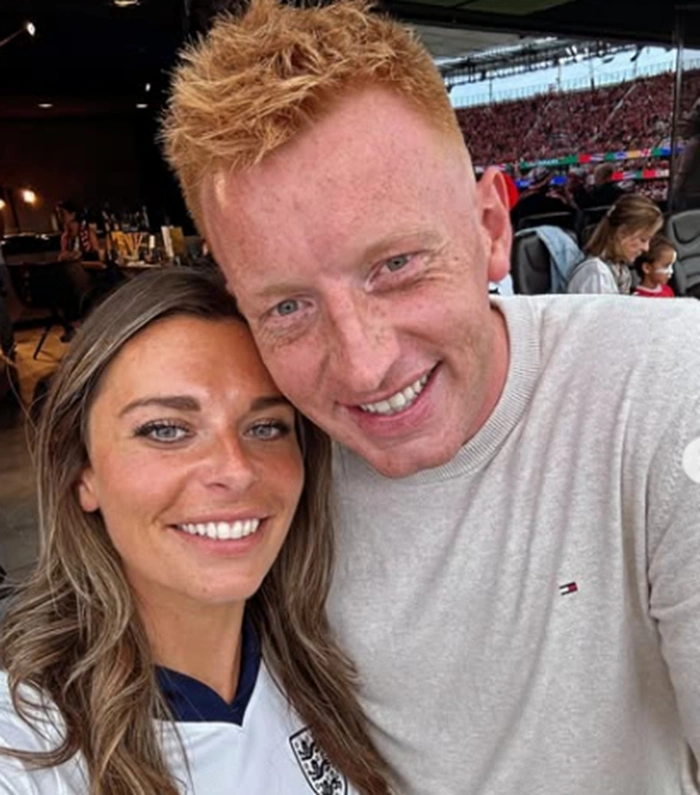 Will Still dan kekasihnya Emma, seorang presenter olah raga [Foto: Instagram wrstill]